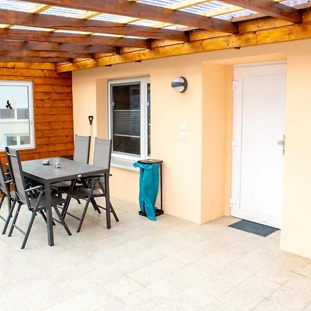 Hideaway Near Castle Views, Cleaning Included Nyaraló *